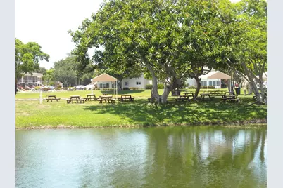 358 Chatham R, West Palm Beach, FL 33417 - Photo 28