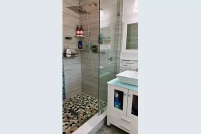147 E 28th Street E, Riviera Beach, FL 33404 - Photo 14