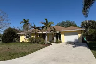 394 Evergreen Ave, Tequesta, FL 33469 - Photo 1
