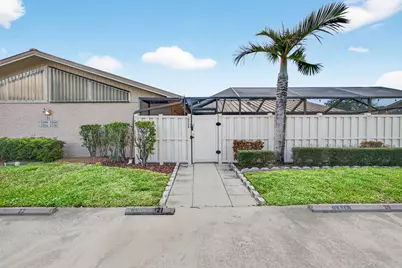 5258 Eagle Lake Drive, Palm Beach Gardens, FL 33418 - Photo 2