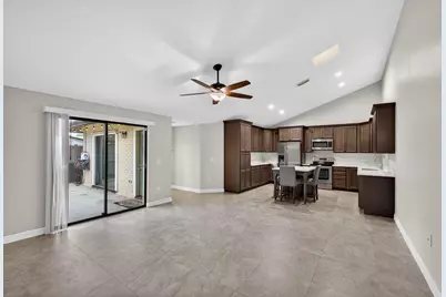 5258 Eagle Lake Drive, Palm Beach Gardens, FL 33418 - Photo 8