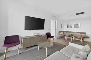 159 NE 6th St, Miami, FL 33132 - Photo 16