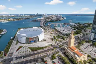 159 NE 6th St, Miami, FL 33132 - Photo 1