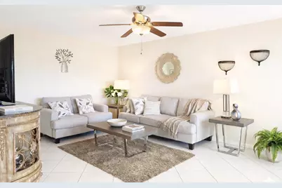33 Preston A, Boca Raton, FL 33434 - Photo 2