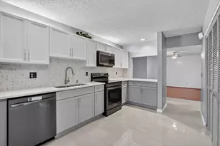 9364 Sabal Ridge Circle, Boca Raton, FL 33428 - Photo 2