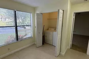 2796 S University Dr, Davie, FL 33328 - Photo 24