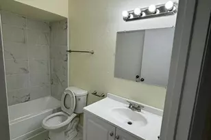 2796 S University Dr, Davie, FL 33328 - Photo 20