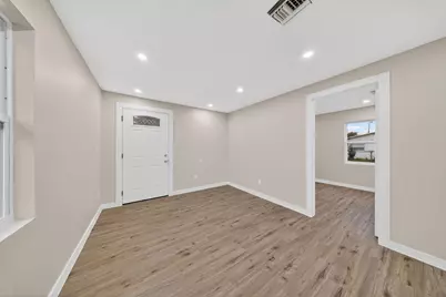 712 SE Bayou Avenue, Stuart, FL 34994 - Photo 6