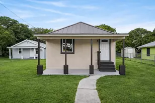 712 SE Bayou Ave, Stuart, FL 34994 - Photo 2