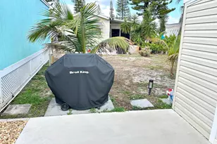 875 NE 48 Th St, Pompano Beach, FL 33064 - Photo 26