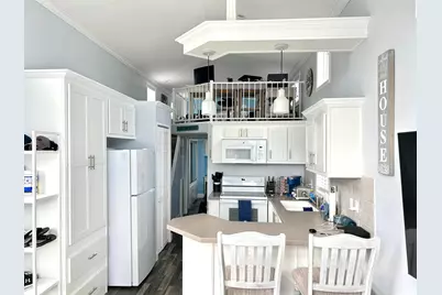 875 NE 48 Th Street #Lot 393, Pompano Beach, FL 33064 - Photo 4