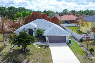 662 SW Dwight Ave, Port Saint Lucie, FL 34983 - Photo 2