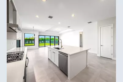 8286 Fishers Island Way, Boca Raton, FL 33434 - Photo 6