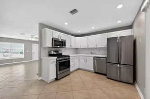 6158 Arcade Ct, Lake Worth, FL 33463 - Photo 8