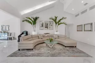 355 Oakview Dr, Delray Beach, FL 33445 - Photo 14