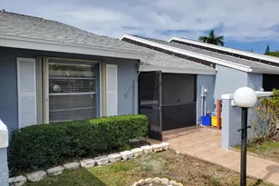 4345 Lucerne Villas Ln, Lake Worth, FL 33467 - Photo 2