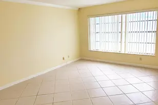 4345 Lucerne Villas Ln, Lake Worth, FL 33467 - Photo 10