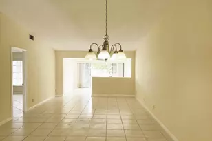 4345 Lucerne Villas Ln, Lake Worth, FL 33467 - Photo 6
