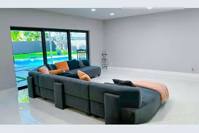 7410 SW 15th Street, Plantation, FL 33317 - Photo 8