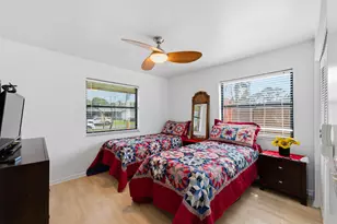 1370 SE Navajo Ln, Port Saint Lucie, FL 34983 - Photo 18