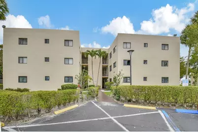 5220 Las Verdes Circle Circle #223, Delray Beach, FL 33484 - Photo 22