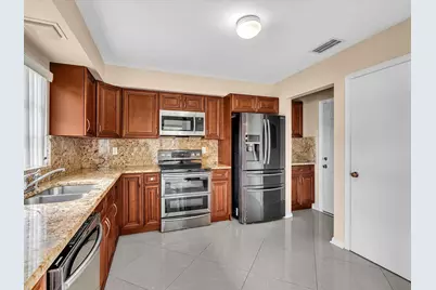 4951 Equestrian Circle #A, Boynton Beach, FL 33436 - Photo 8