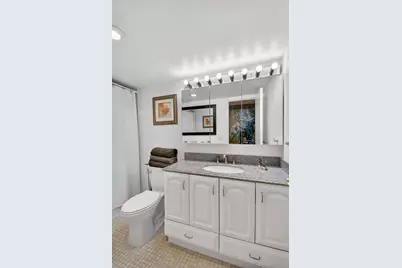 3524 Via Poinciana #303, Lake Worth, FL 33467 - Photo 20