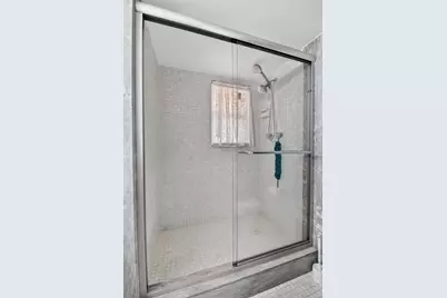 3524 Via Poinciana #303, Lake Worth, FL 33467 - Photo 14