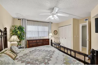 3524 Via Poinciana #303, Lake Worth, FL 33467 - Photo 12