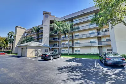 26 Royal Palm Way #101, Boca Raton, FL 33432 - Photo 1