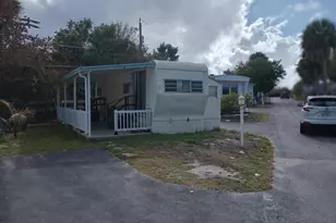 11 Pleasant View Dr, Jensen Beach, FL 34957 - Photo 2