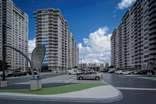 18081 Biscayne Blvd, Aventura, FL 33160 - Photo 12