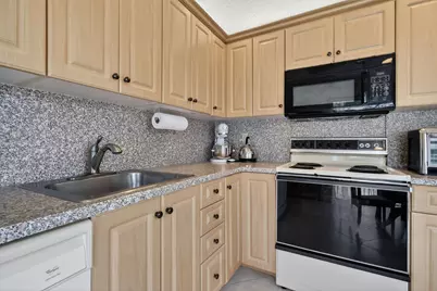 5404 Viburnum Circle, Delray Beach, FL 33484 - Photo 14