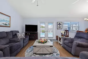 9325 SE Mercury St, Hobe Sound, FL 33455 - Photo 12