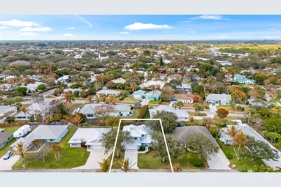 9325 SE Mercury Street, Hobe Sound, FL 33455 - Photo 2