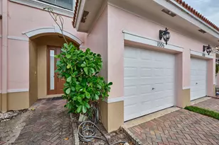 1006 Seminole Palms Dr, Greenacres, FL 33463 - Photo 1