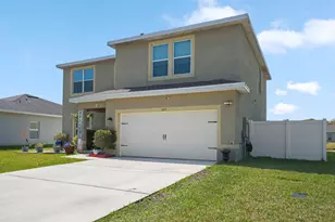 5255 Oakland Lake Cir, Fort Pierce, FL 34951 - Photo 4