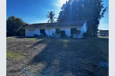 3245 SE Pinto Street, Port Saint Lucie, FL 34984 - Photo 2