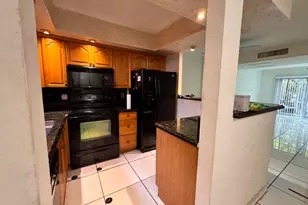801 W Oakland Park Blvd, Oakland Park, FL 33311 - Photo 8