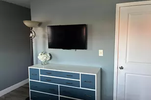 630 Tennis Club Dr, Fort Lauderdale, FL 33311 - Photo 6