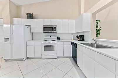 7192 Summer Tree Drive, Boynton Beach, FL 33437 - Photo 4