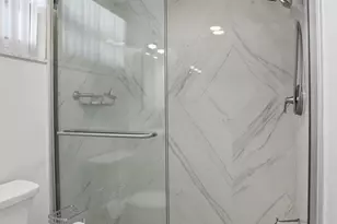 721 Lori Dr, Palm Springs, FL 33461 - Photo 20