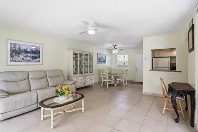 721 Lori Drive #113, Palm Springs, FL 33461 - Photo 10