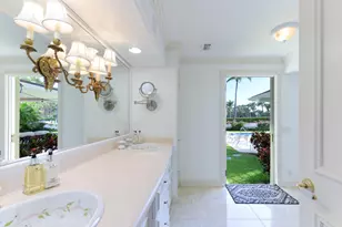 201 Pendleton Ave, Palm Beach, FL 33480 - Photo 12