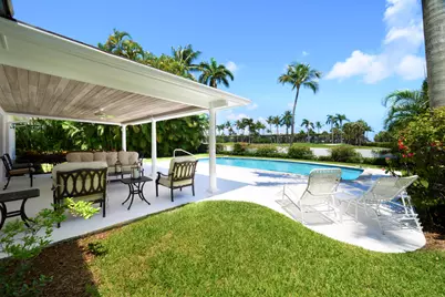201 Pendleton Avenue, Palm Beach, FL 33480 - Photo 2