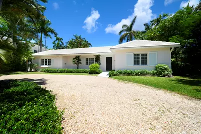 201 Pendleton Avenue, Palm Beach, FL 33480 - Photo 1