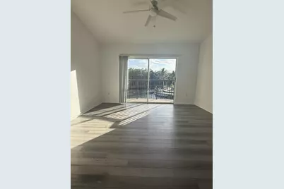 100 Crestwood Ct Court N #111, Royal Palm Beach, FL 33411 - Photo 2