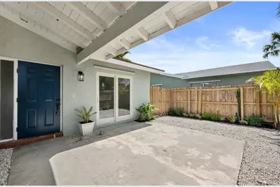 8632 Pluto Terrace, West Palm Beach, FL 33403 - Photo 18