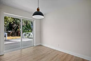 2585 Lorraine Ct, North Palm Beach, FL 33403 - Photo 6