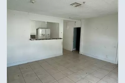 2000 Longwood Road, West Palm Beach, FL 33409 - Photo 4